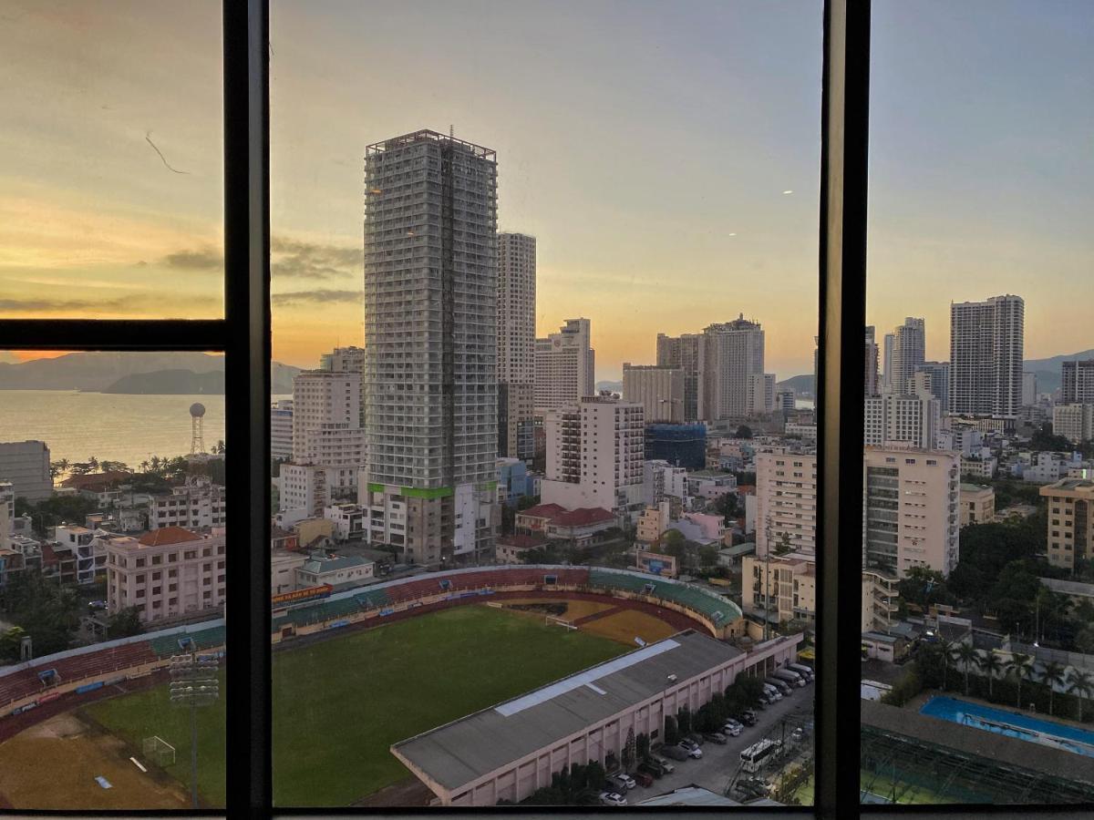 Em Oi Boutique Hotel Nha Trang Exteriör bild