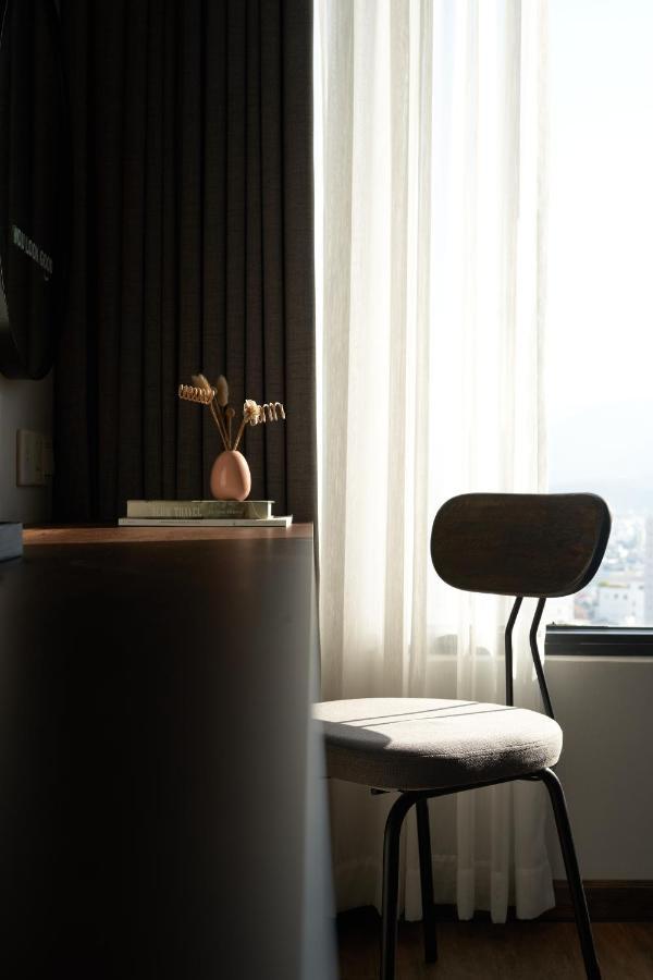 Em Oi Boutique Hotel Nha Trang Exteriör bild