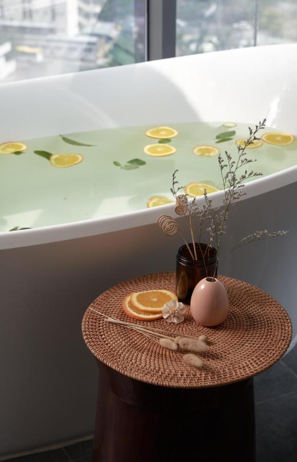 Em Oi Boutique Hotel Nha Trang Exteriör bild